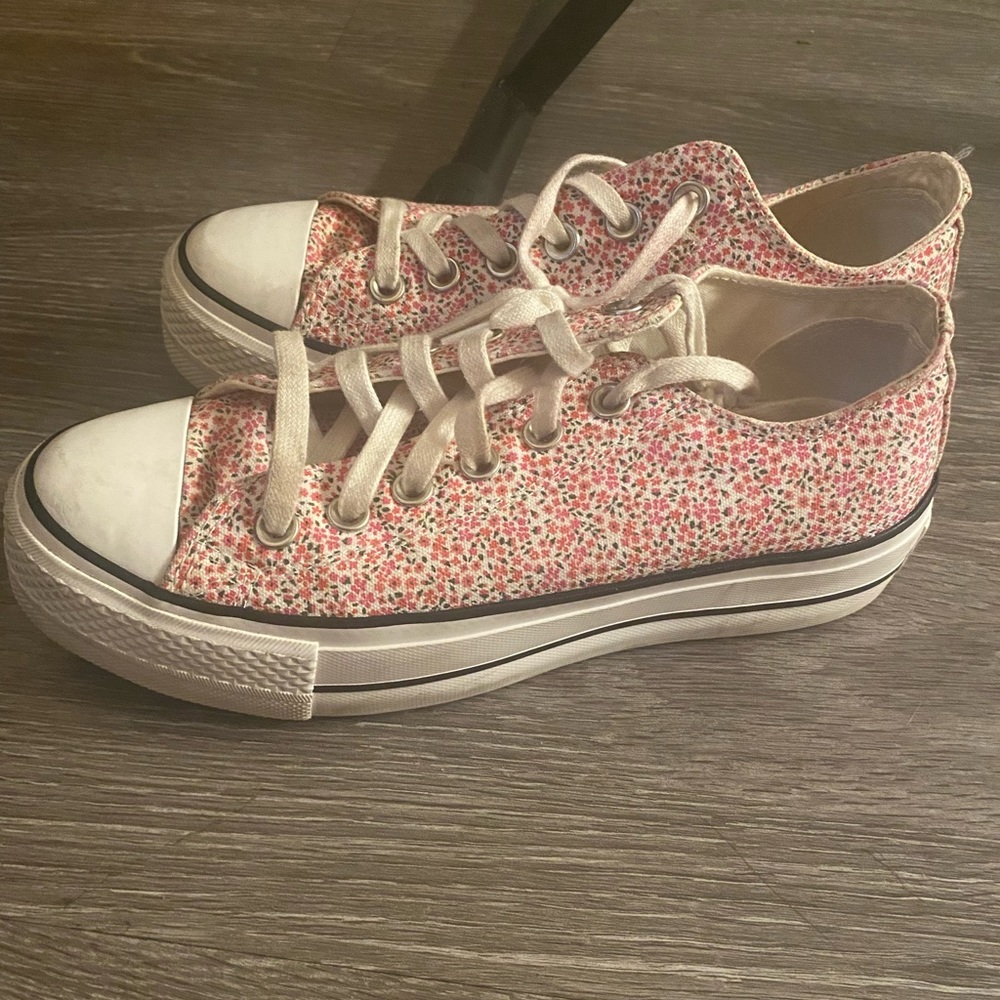 Platform Chuck Taylors